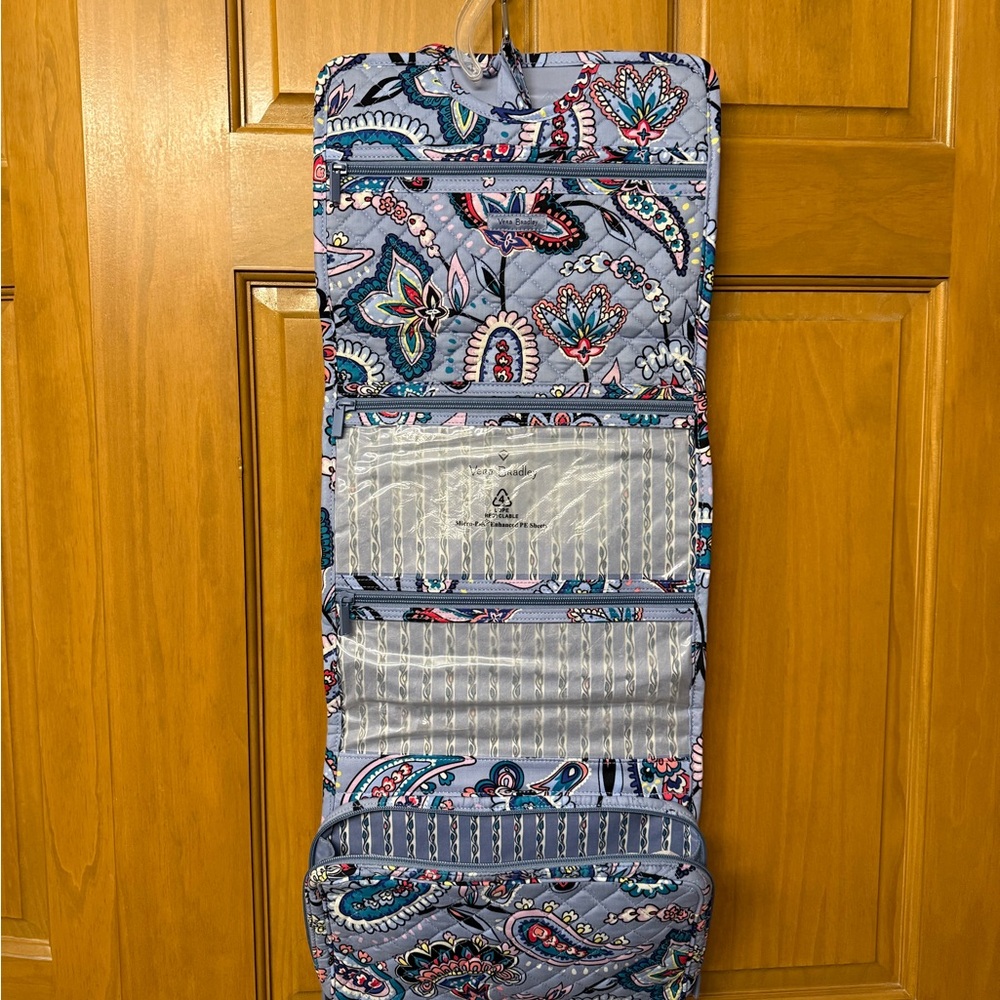 Vera Bradley Paisley Cosmetic Bag - Blue and Pink NWT - Picture 4 of 6